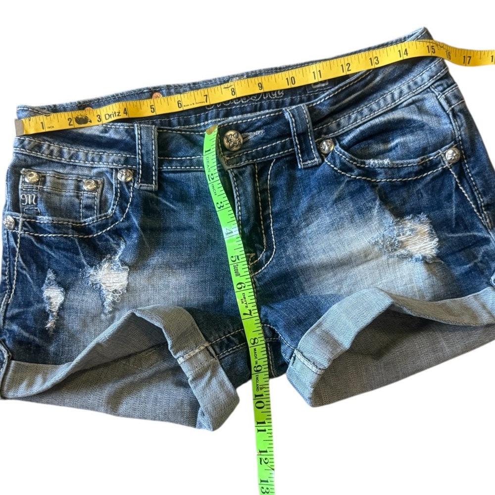 Miss Me low rise jean shorts with leather and crystal embellishments size 28 - Picture 4 of 6